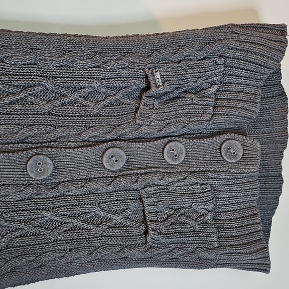 Guess Medium Gray Cable Knit Women's Sweater - Picture 3 of 8